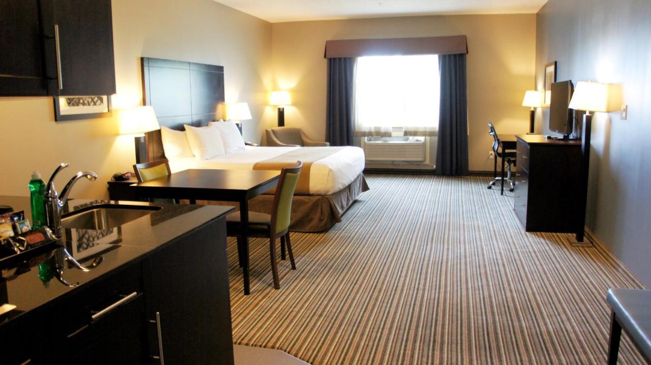 Best Western Plus Fort Saskatchewan Inn & Suites Eksteriør bilde