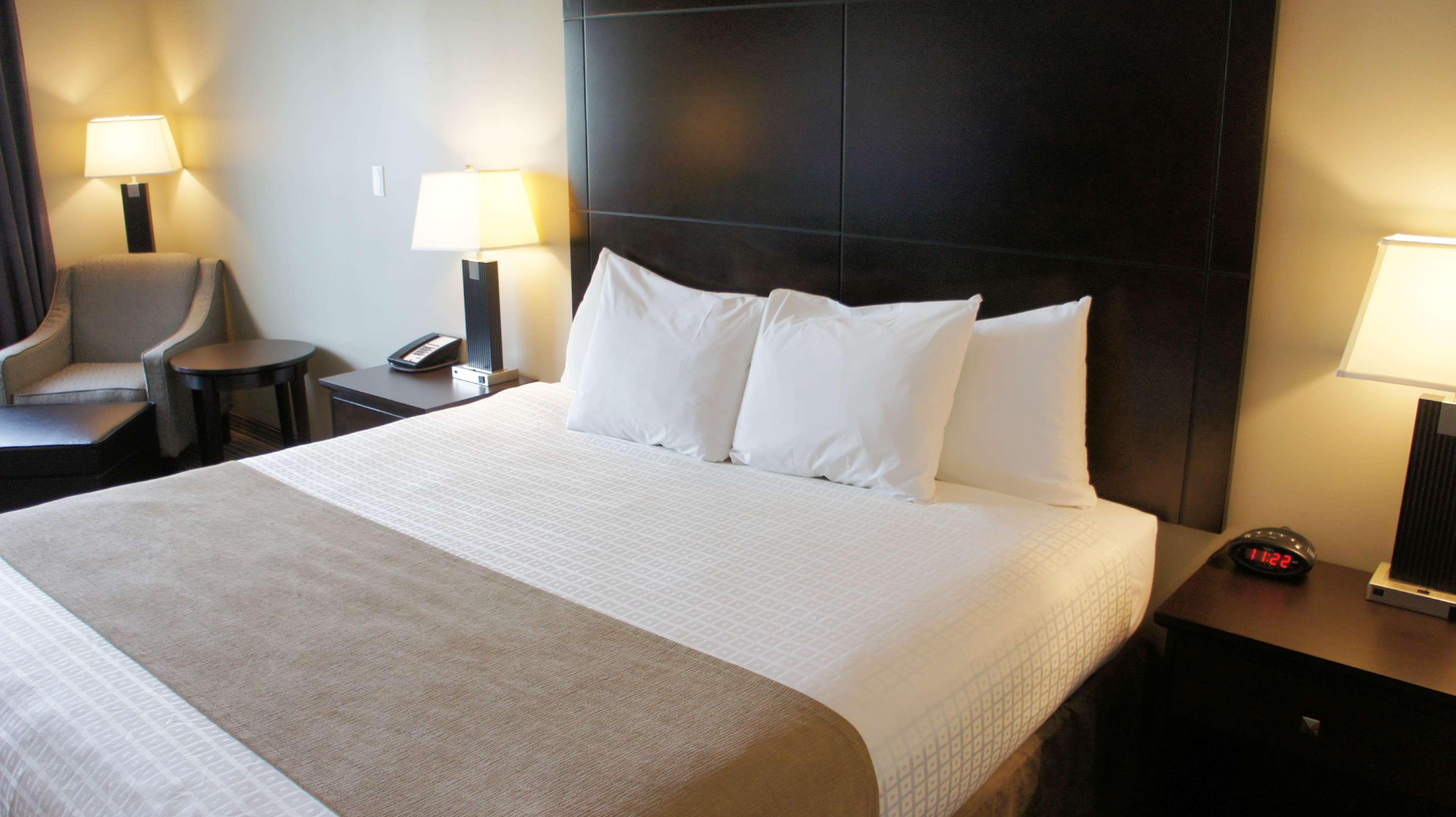 Best Western Plus Fort Saskatchewan Inn & Suites Eksteriør bilde