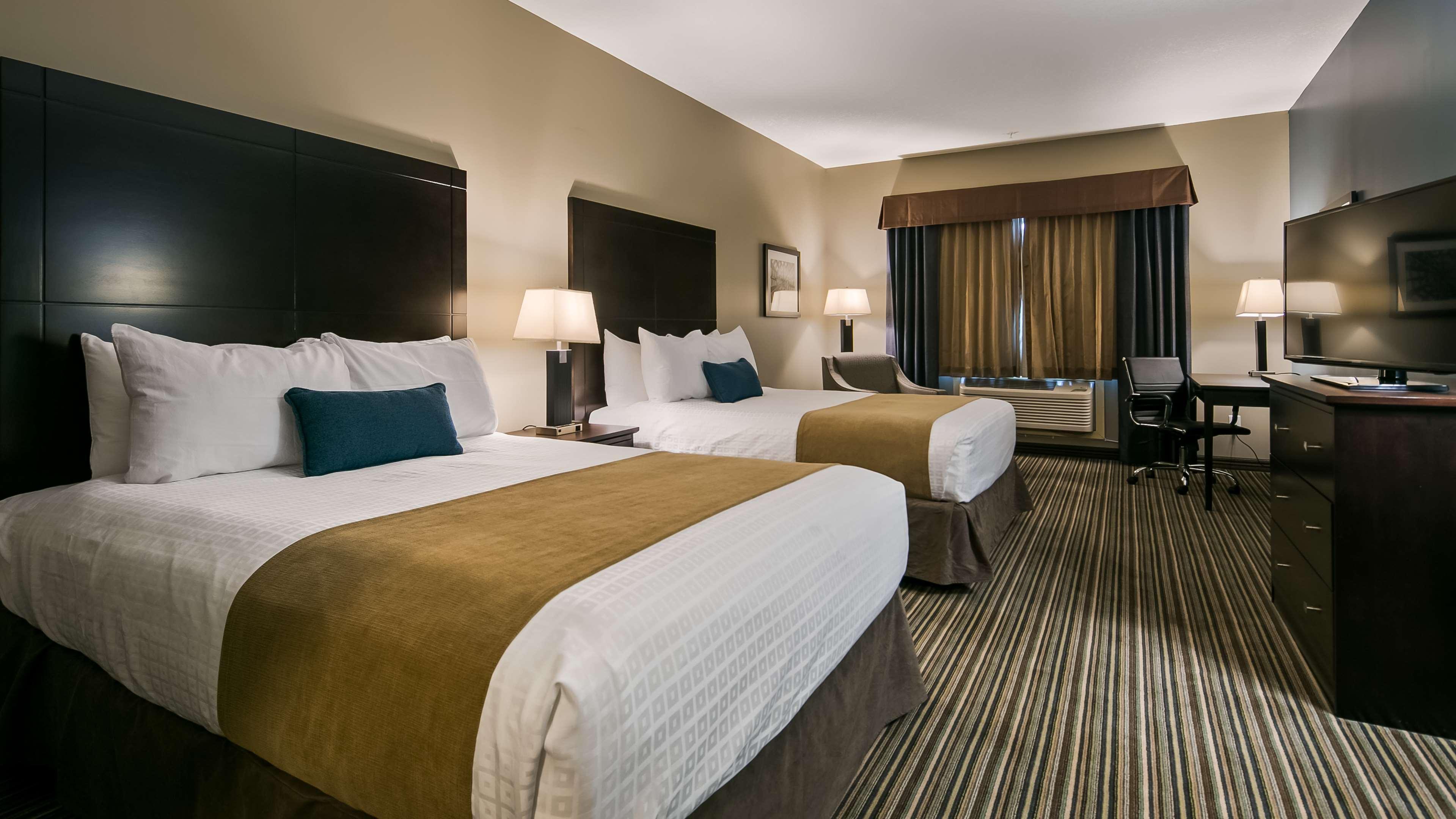 Best Western Plus Fort Saskatchewan Inn & Suites Eksteriør bilde