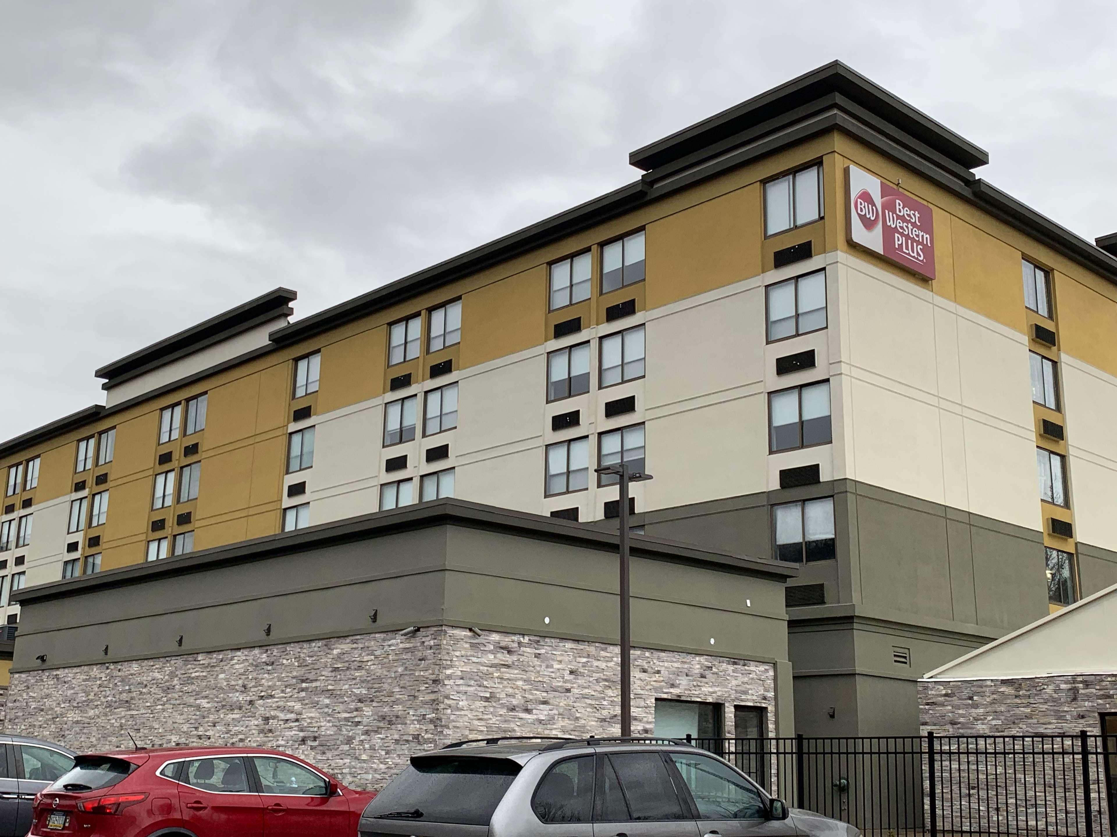 Best Western Plus Fort Saskatchewan Inn & Suites Eksteriør bilde