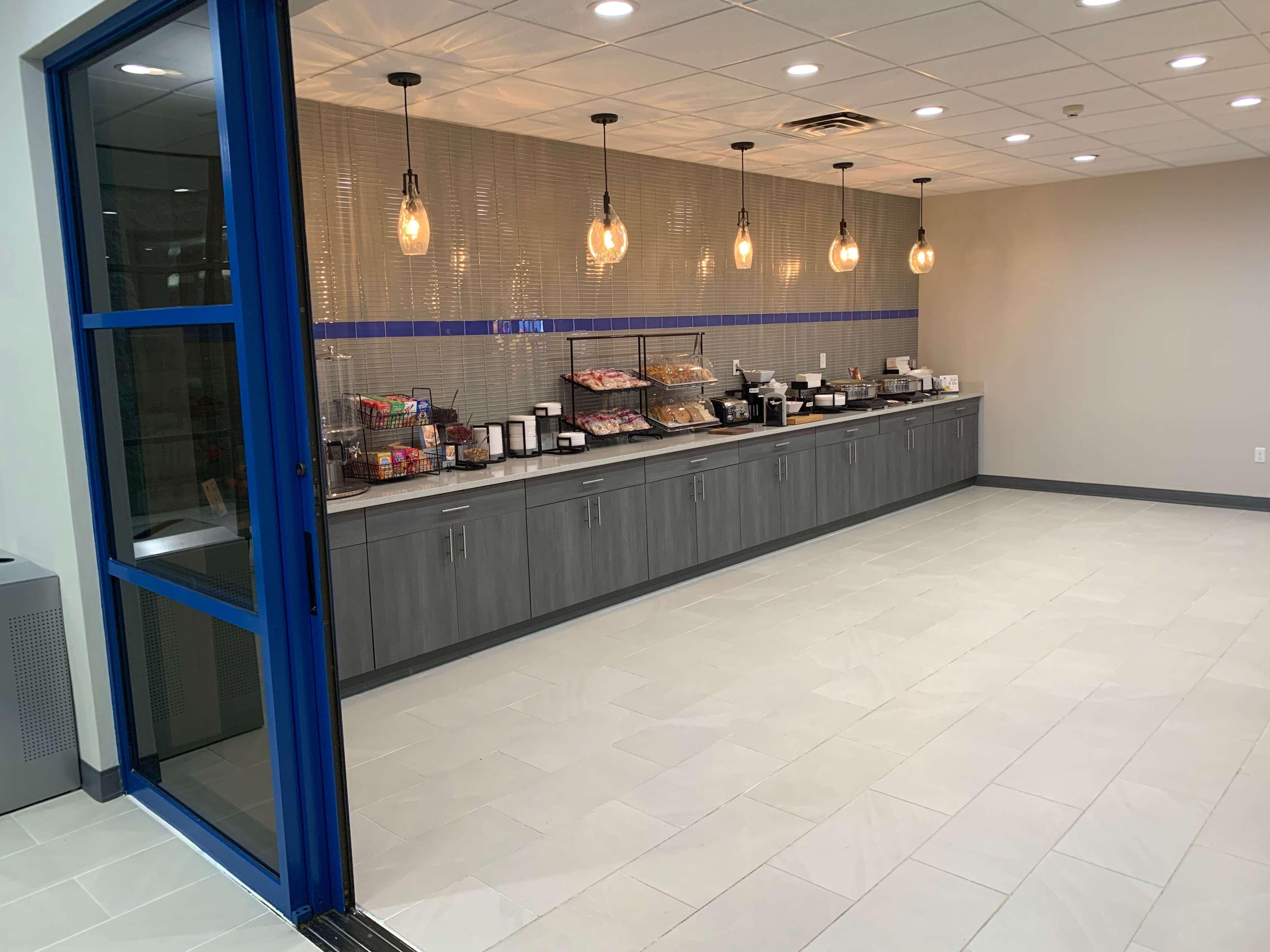 Best Western Plus Fort Saskatchewan Inn & Suites Eksteriør bilde