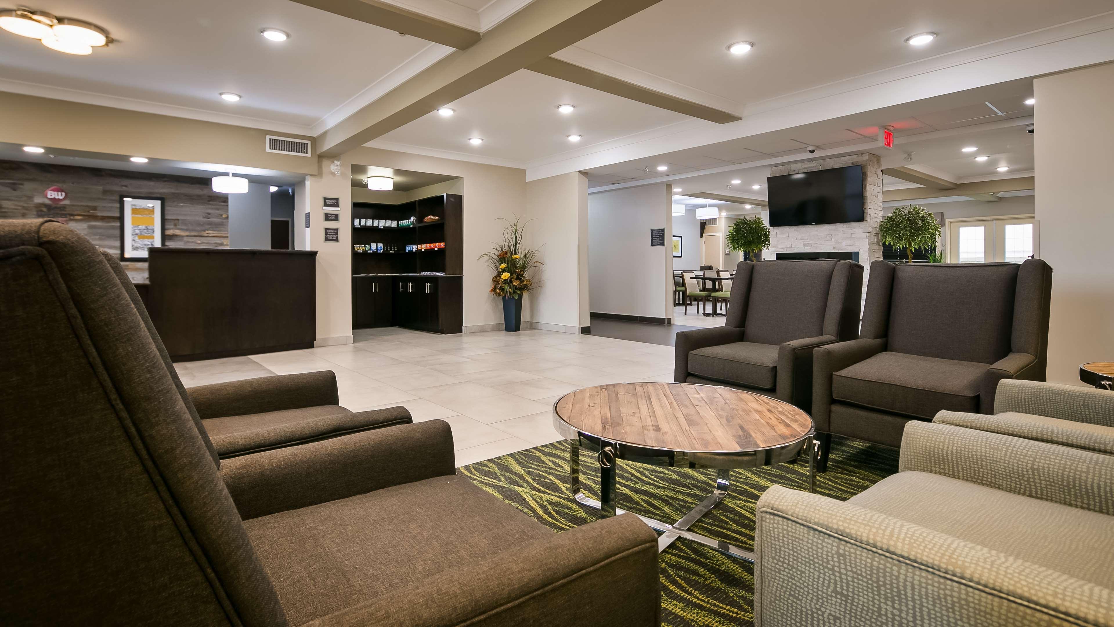 Best Western Plus Fort Saskatchewan Inn & Suites Eksteriør bilde