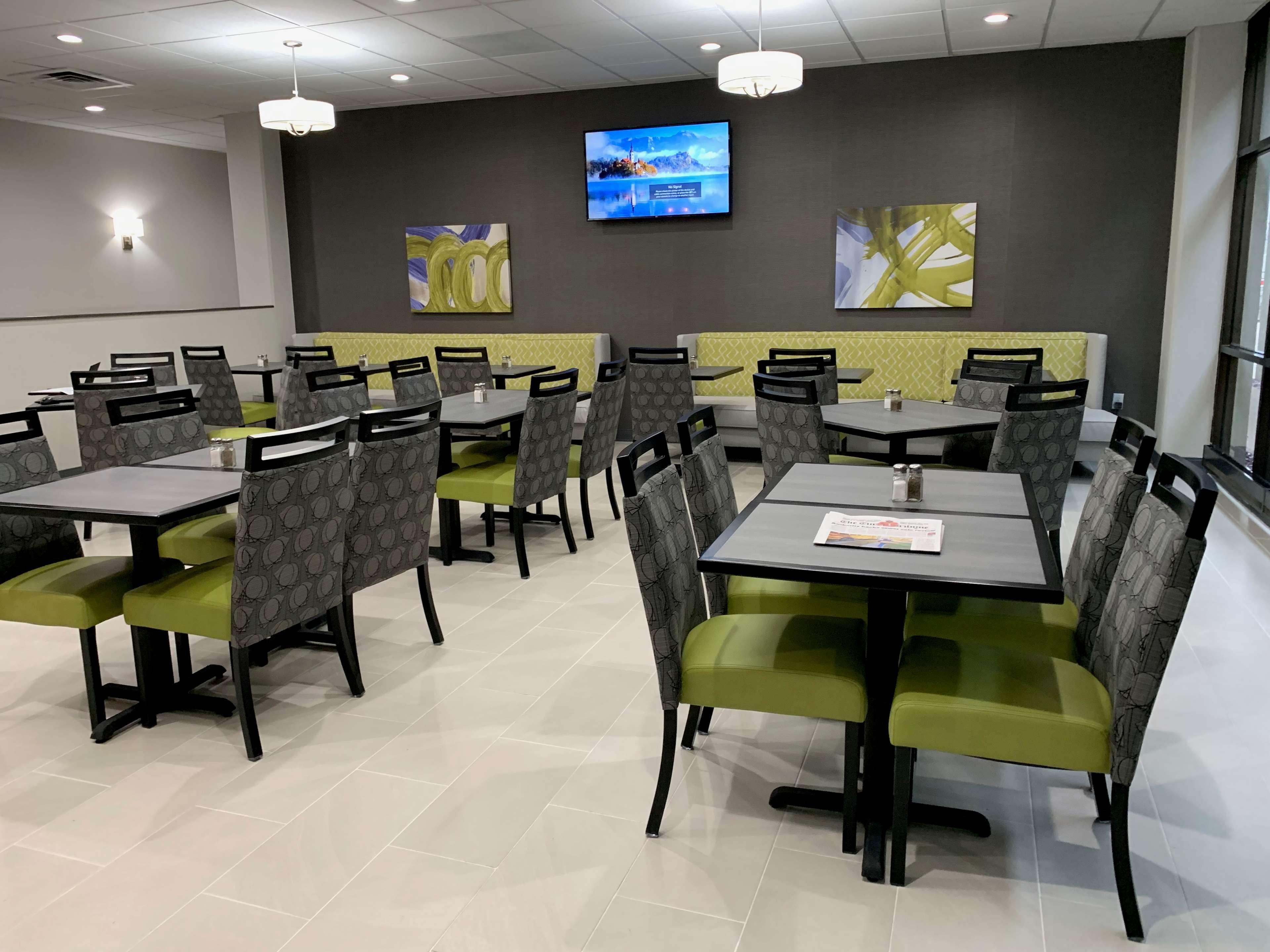 Best Western Plus Fort Saskatchewan Inn & Suites Eksteriør bilde