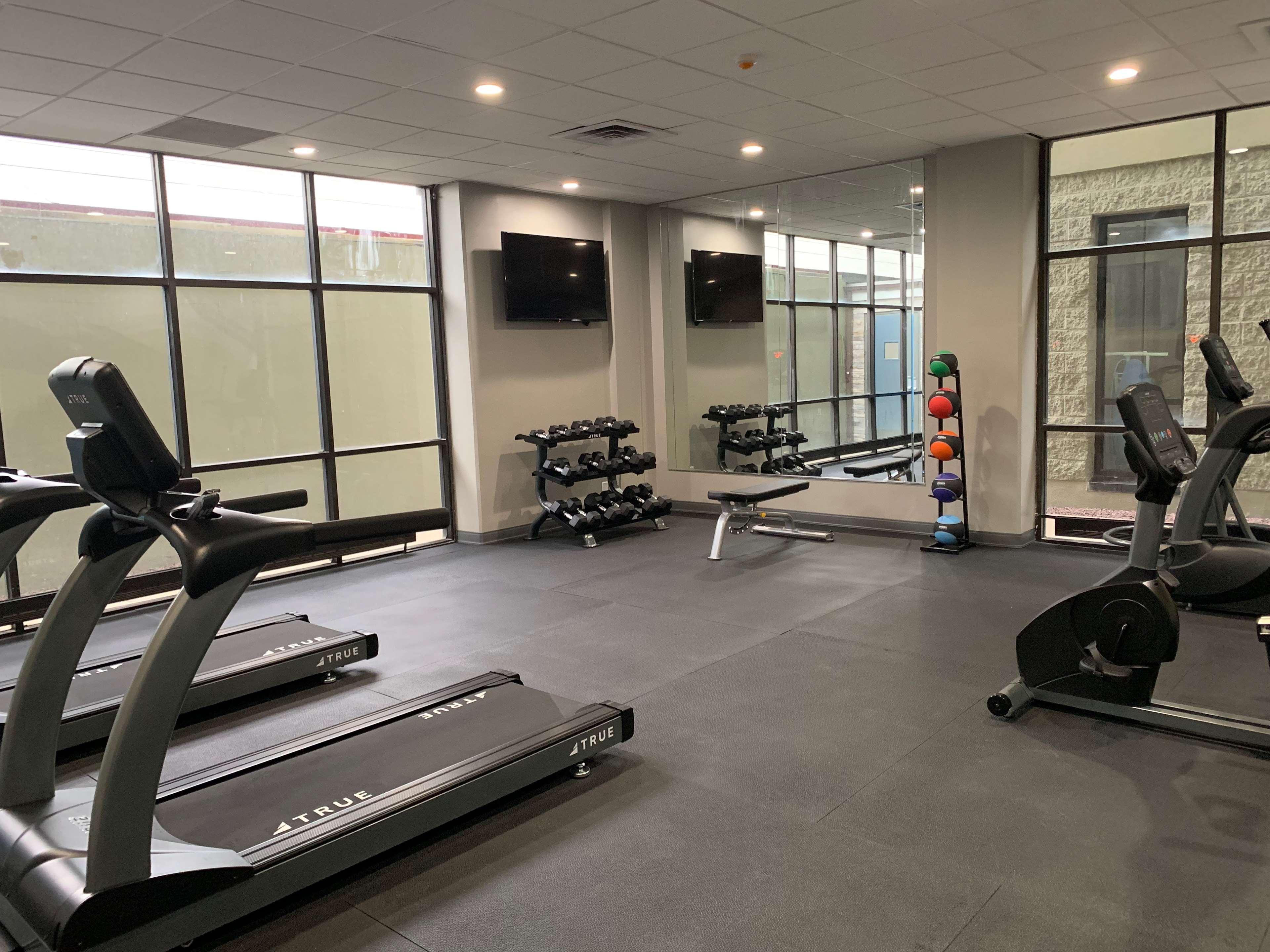 Best Western Plus Fort Saskatchewan Inn & Suites Eksteriør bilde