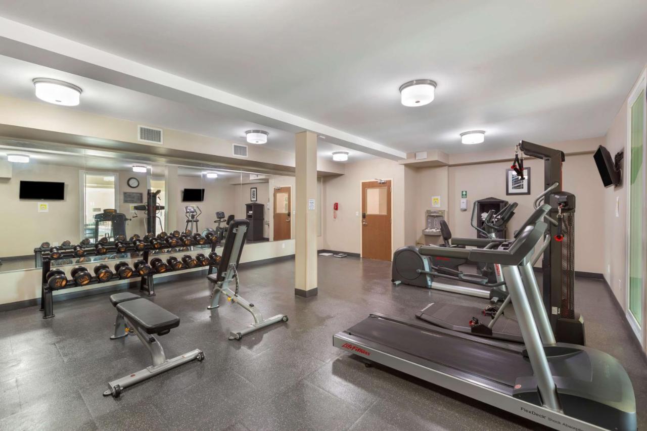 Best Western Plus Fort Saskatchewan Inn & Suites Eksteriør bilde