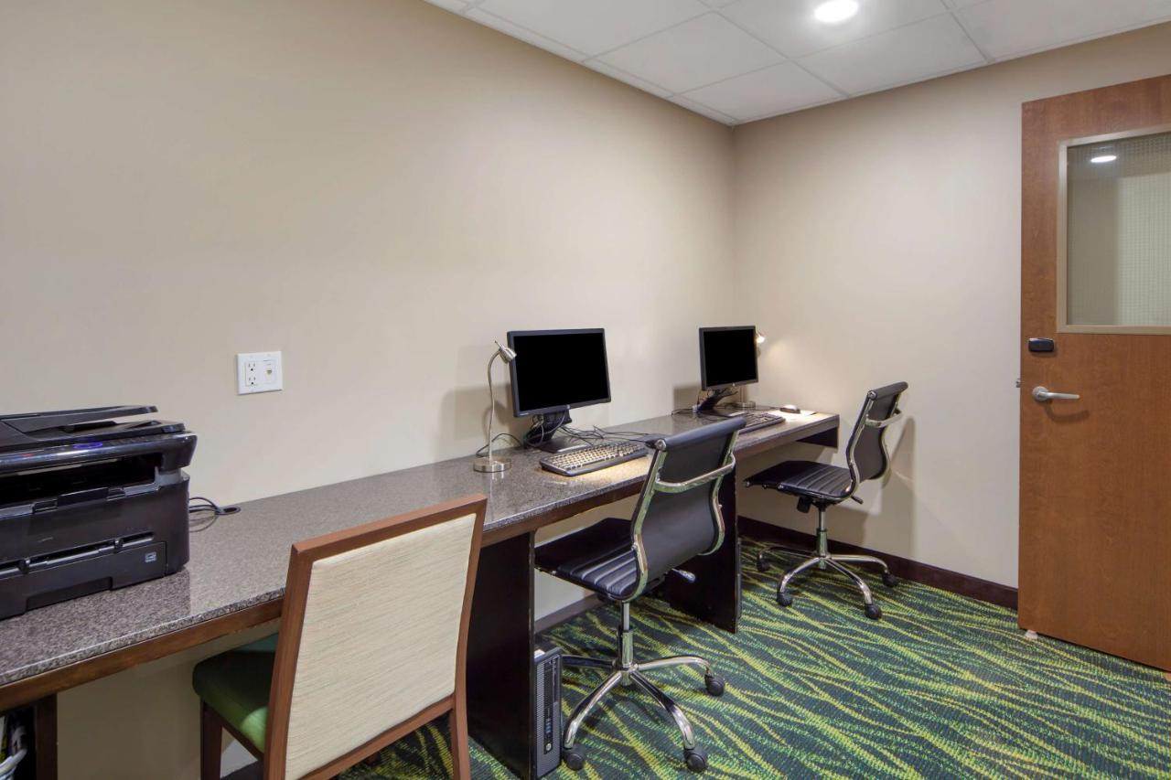 Best Western Plus Fort Saskatchewan Inn & Suites Eksteriør bilde