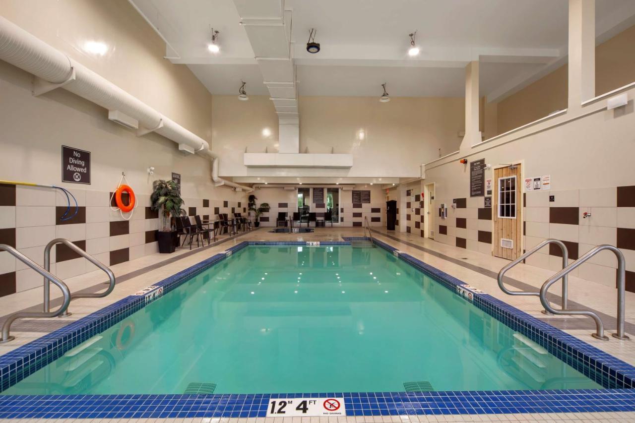 Best Western Plus Fort Saskatchewan Inn & Suites Eksteriør bilde