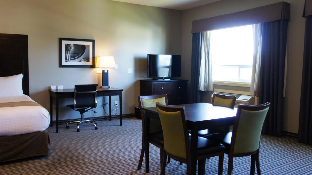 Best Western Plus Fort Saskatchewan Inn & Suites Eksteriør bilde