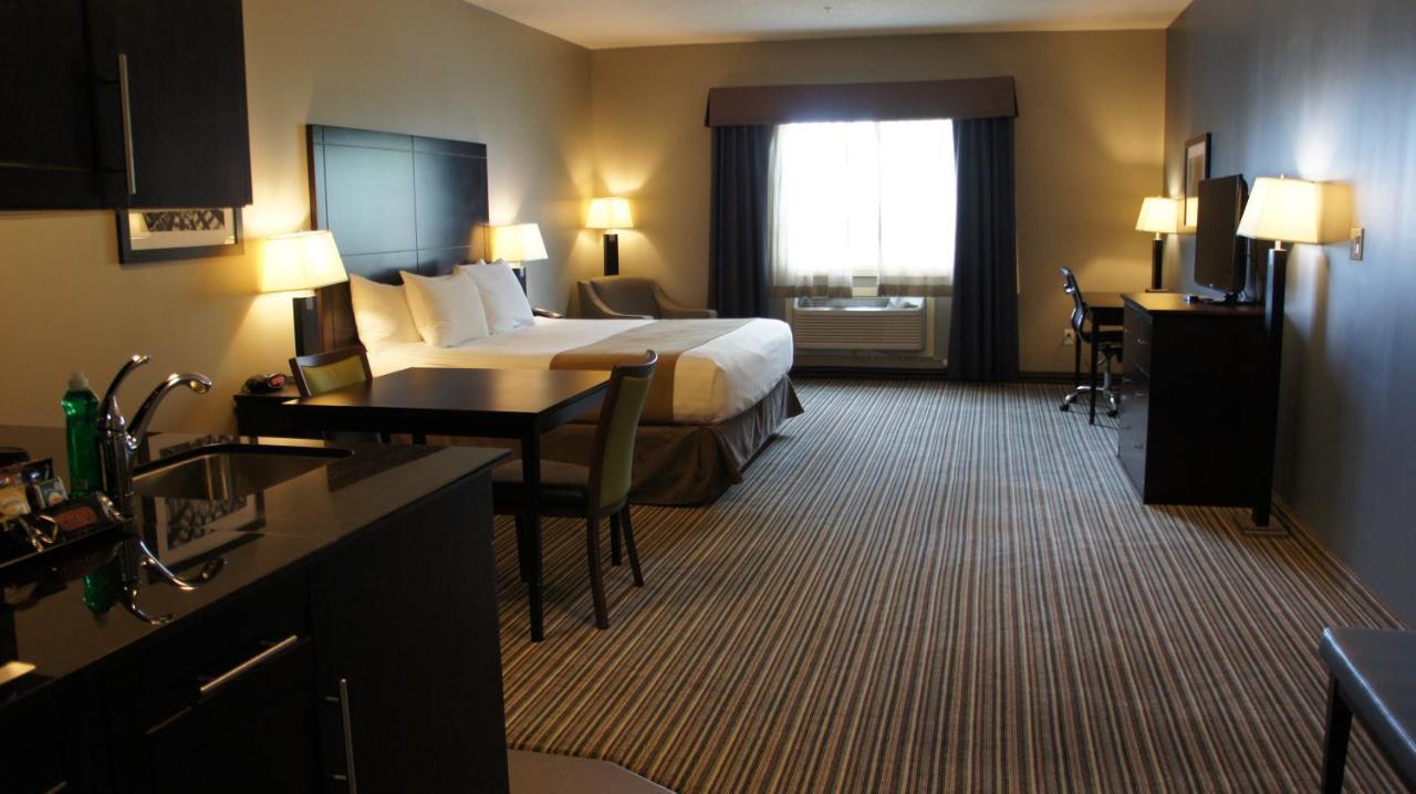 Best Western Plus Fort Saskatchewan Inn & Suites Eksteriør bilde