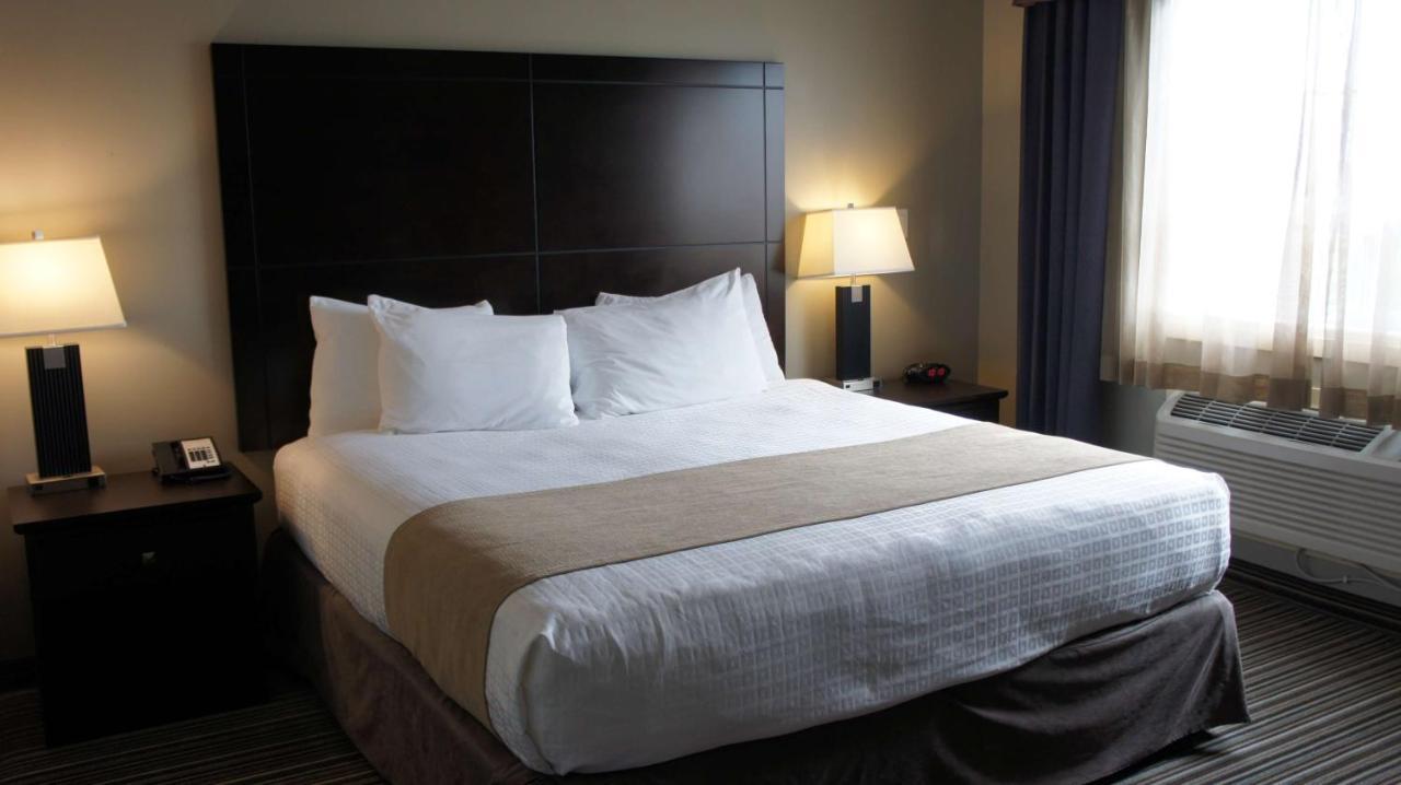 Best Western Plus Fort Saskatchewan Inn & Suites Eksteriør bilde
