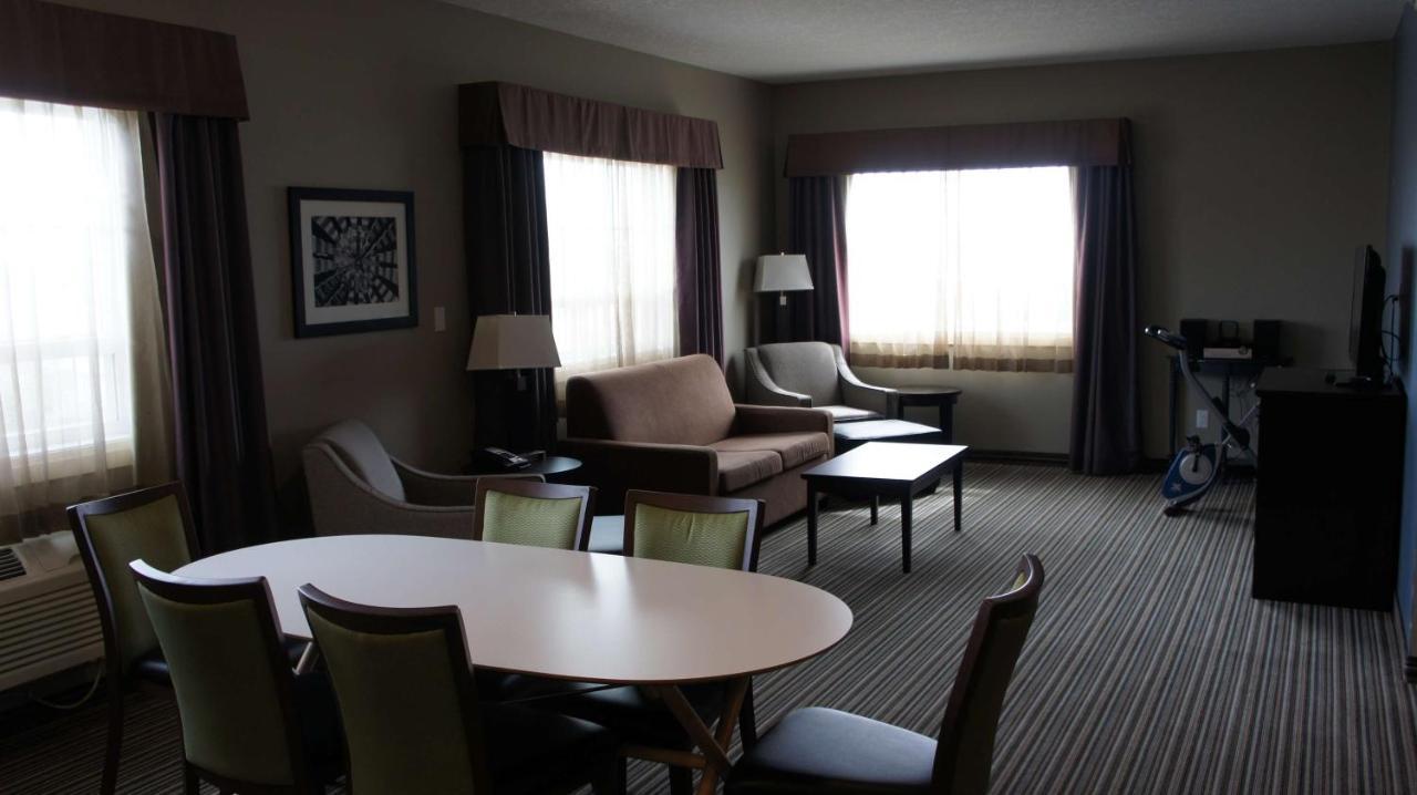 Best Western Plus Fort Saskatchewan Inn & Suites Eksteriør bilde